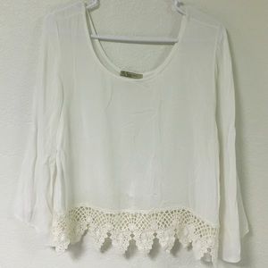 Lace Bottom Top w Flowing Sleeves