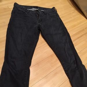 Mother Jeans Looker dark gray shadows cropped