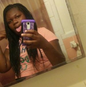 Meet your Posher, Destinee