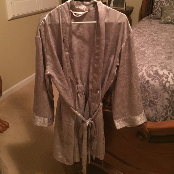 Victoria's Secret short robe