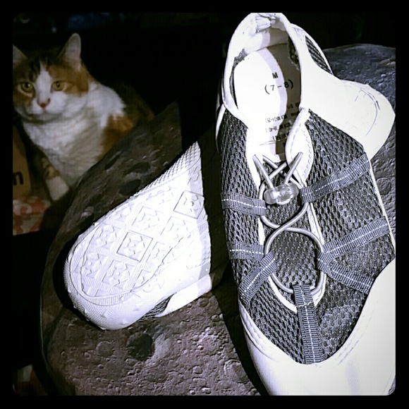⛵WATER🌊SHOES!⛱