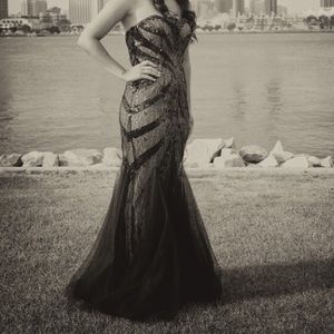 Super flattering mermaid prom dress