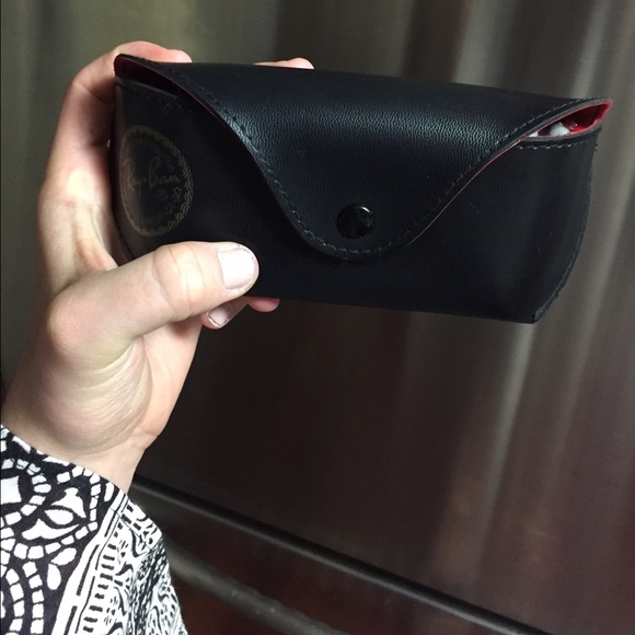 Black Leather Ray-Bans Case