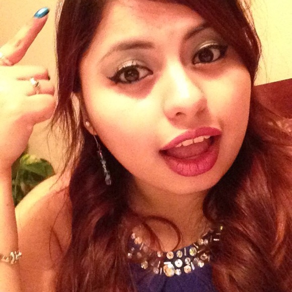 Meet your Posher, Lidia - Picture 2 of 2