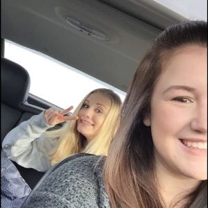 Meet your Posher, Molly