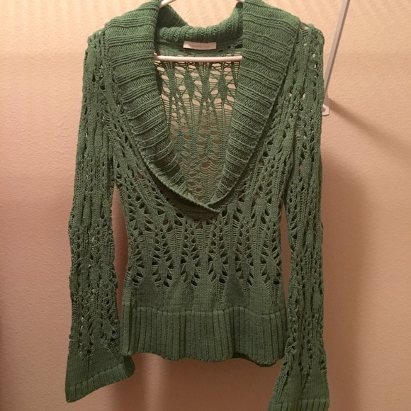 Charlotte Russe Sweaters - Green knit sweater 💚