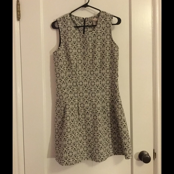 Good quality, only worn once to a luncheon!