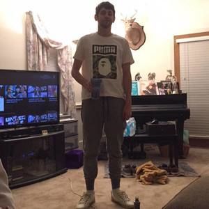 Meet your Posher, Josh