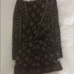 Louis Vuitton Scarf & Beanie
