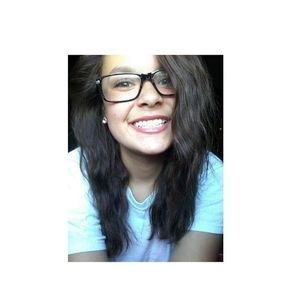 Meet your Posher, Lexie