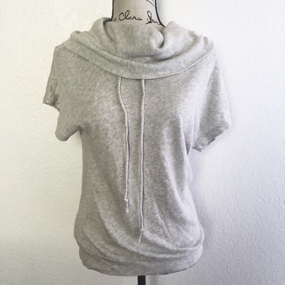 Gap sweater