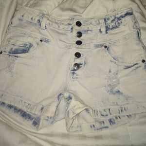 distressed acid washed jean shorts