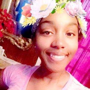 Meet your Posher, Jasmine