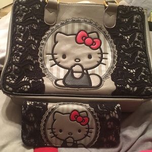 Loungefly hello kitty purse and wallet