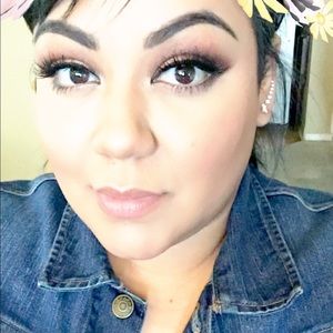 Meet your Posher, Lorena