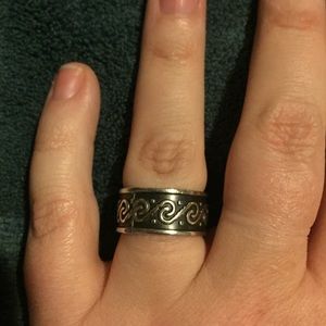 Sterling silver ring sz 6