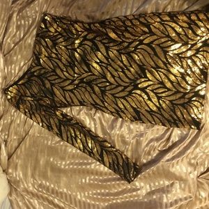 Gorgeous black/gold sequin dress