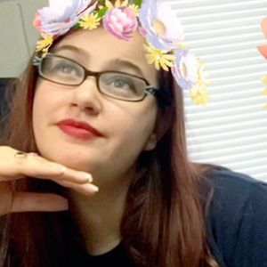 Meet your Posher, Ella