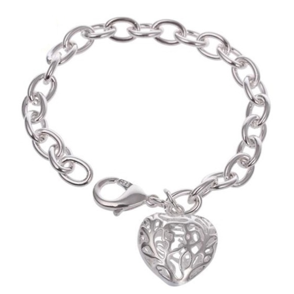 ⚡️🆕LAST ONE Sterling Silver Heart Charm Bracelet - Picture 2 of 3