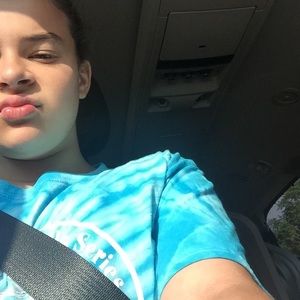 Meet your Posher, Claire