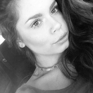 Meet your Posher, Vivian