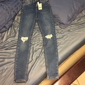 High waisted jeans