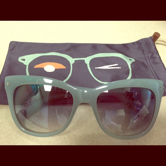 Fossil Hadley Sunglasses - Lightly used  😬