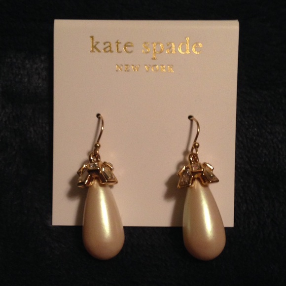 Kate Spade 14k filled pearl drop earrings ✨