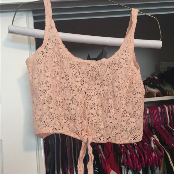 Crochet crop top - Picture 1 of 2