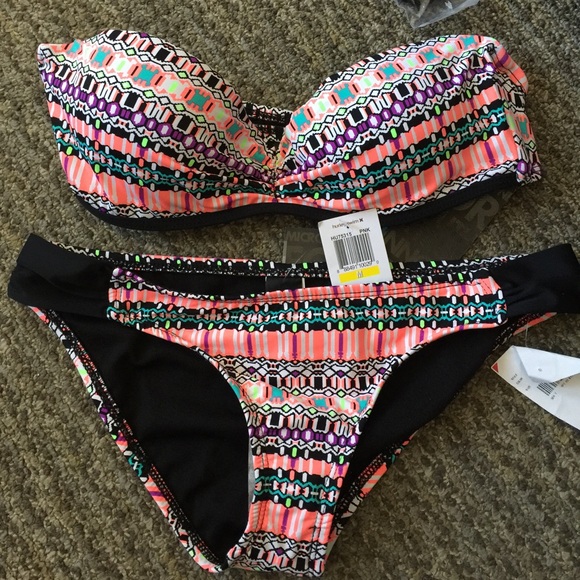 Hurley bikini NWT size M