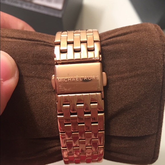 Michael Kors watch - Picture 3 of 4