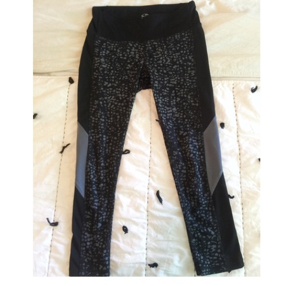 Cropped workout pants!