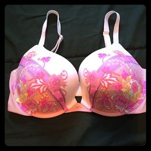 NEW Fabulous by Victoria's Secret Plunge Bra 36DD