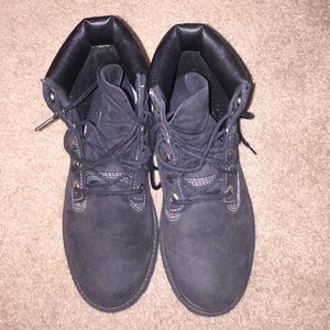 Timberland Black Suede Boots size 4.5youth
