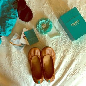 Tieks flats in chestnut