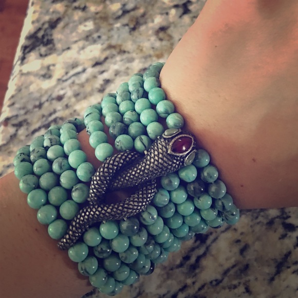Snake bracelet