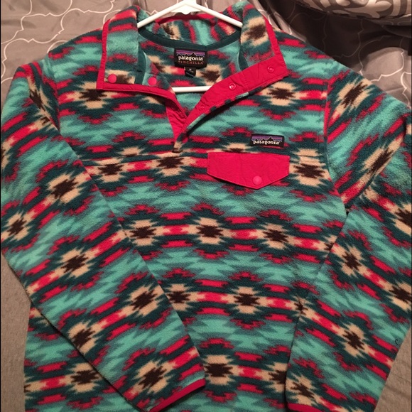 Size Med. Patagonia Fleece Pullover!
