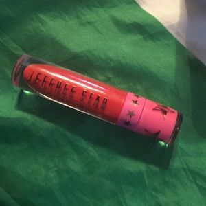 Jeffrey star liquid lipstick Anna Nicole