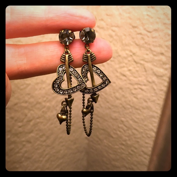 Betsy Johnson brass heart arrow earrings