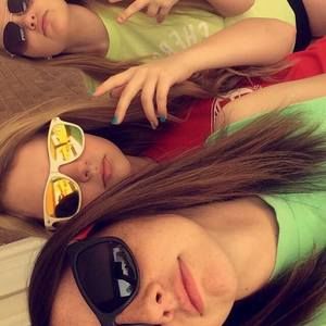 Meet your Posher, Olivia