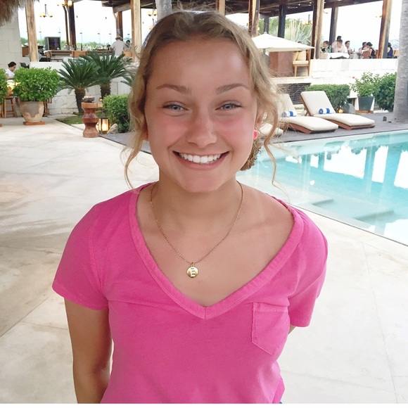 Meet your Posher, Emma - Picture 1 of 1