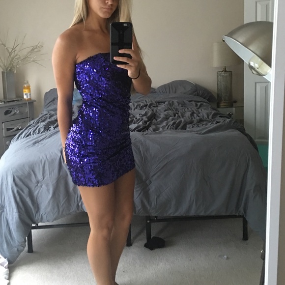 La Femme Formal dress