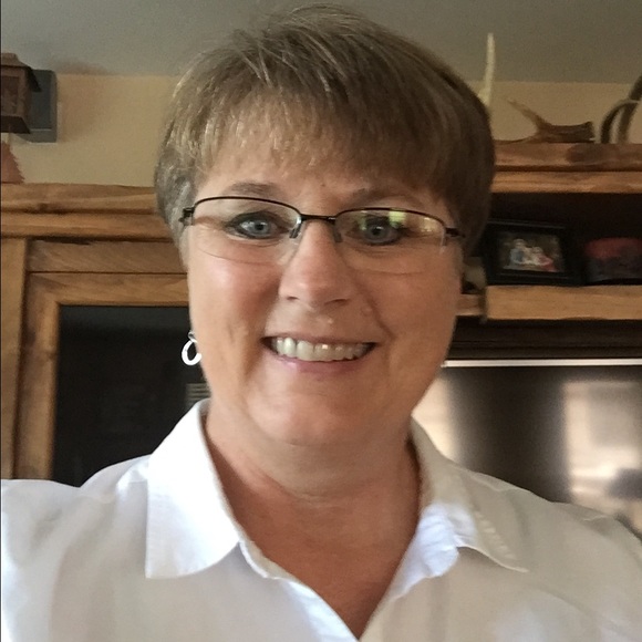 Meet your Posher, Carole