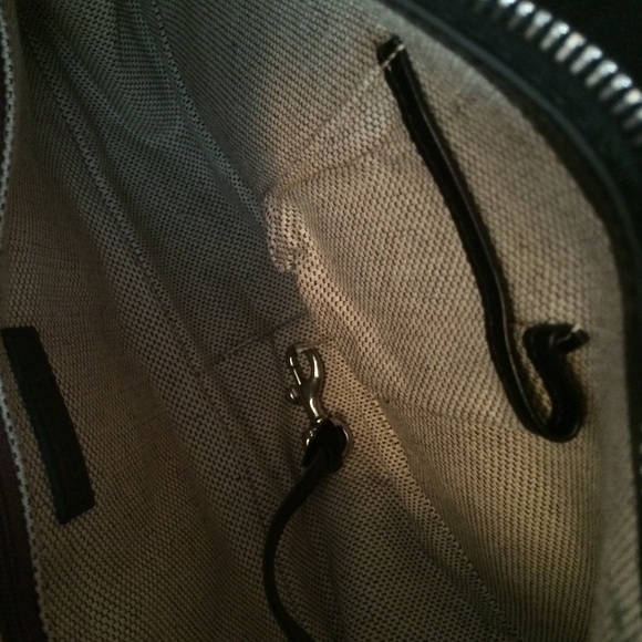 Dooney&Bourke handbag - Picture 3 of 3