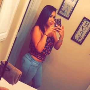 Meet your Posher, Meagan