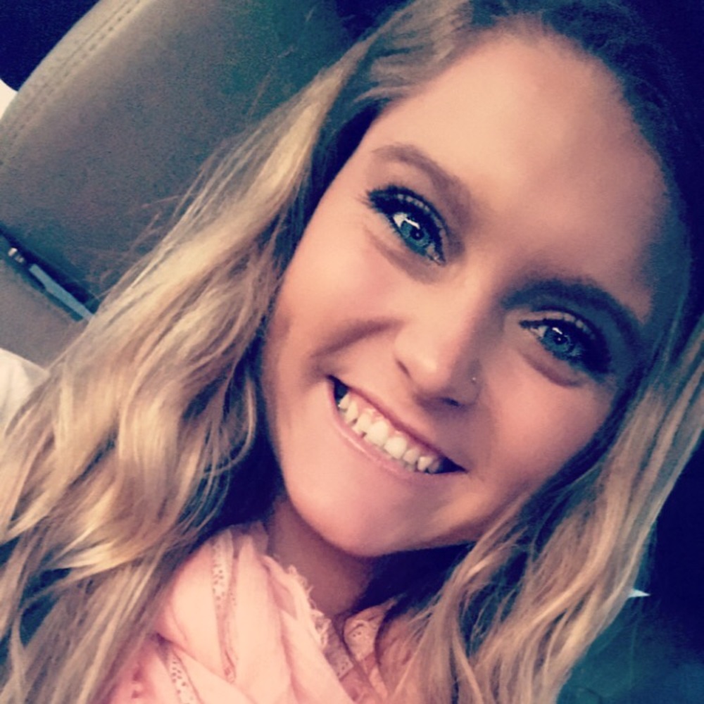 Meet your Posher, Hannah