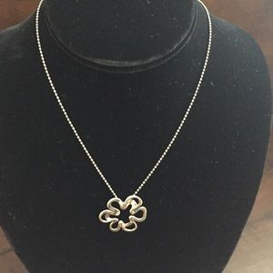 New Sterling Silver flower Necklace