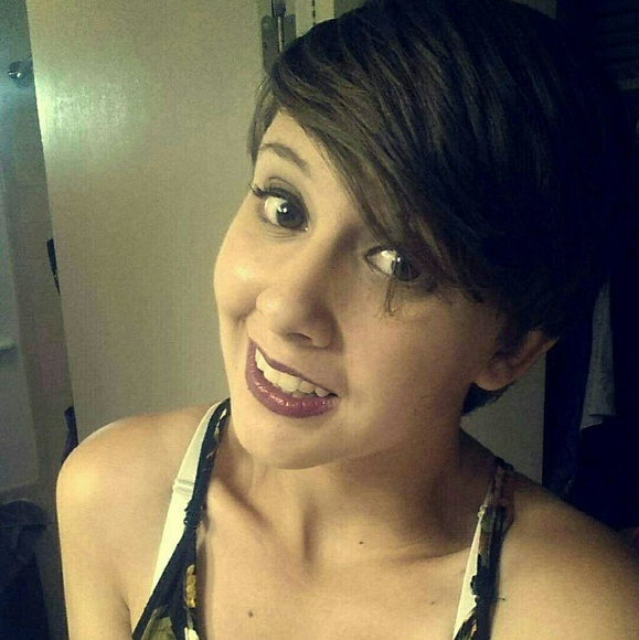 Meet your Posher, Robinne - Picture 1 of 1