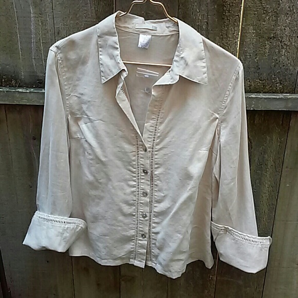 French designed blouse w/ shell buttons