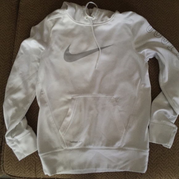 White Nike Therma Fit Hoodie Sweatshirt